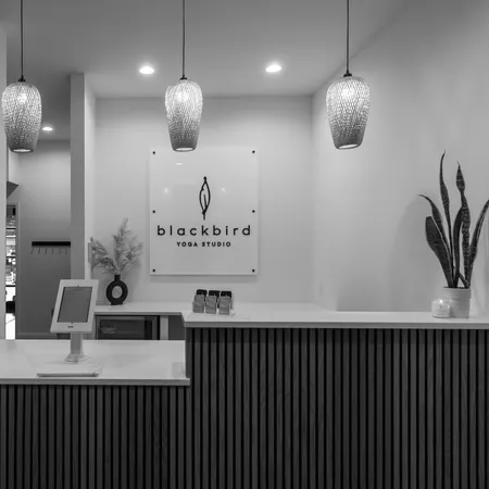 Front Desk Sales Associate